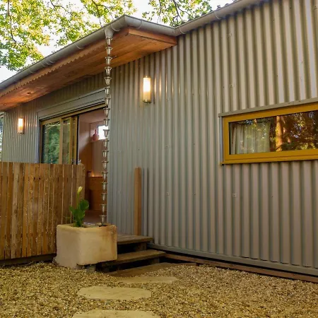 Le Container Mandavi - Jacuzzi Sous Les Chenes Apartment Loupes